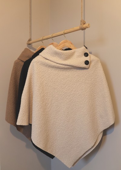 Poncho triangle beige