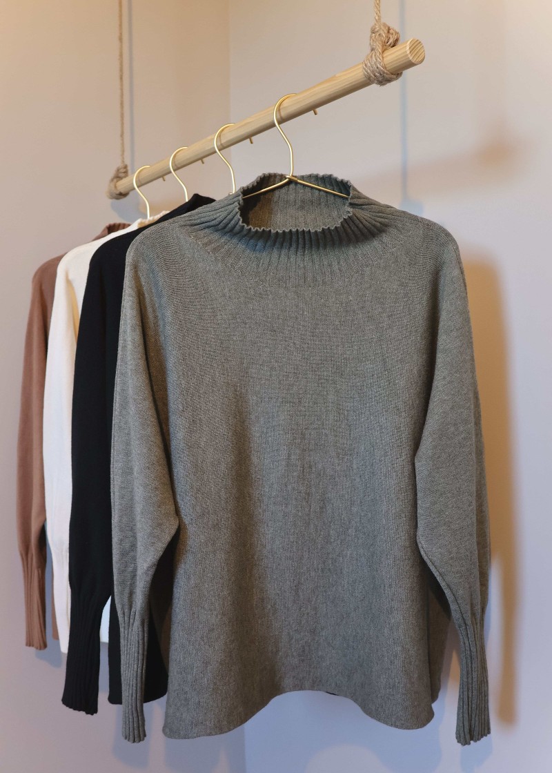 pull col montant kaki