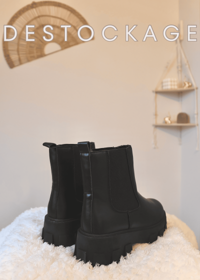 bottines noires à semelles épaisses