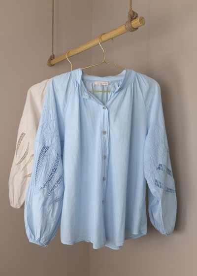 chemise brodée