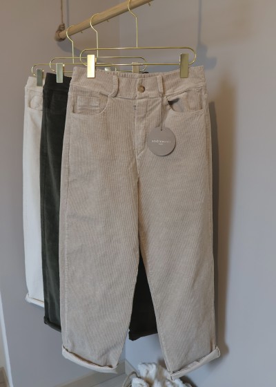 pantalon en velours côtelé