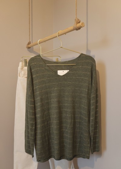 Pull fin à rayures dorées - kaki