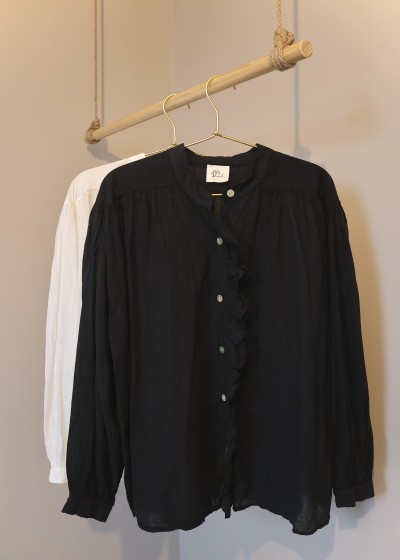 Chemisier en voile de coton noir
